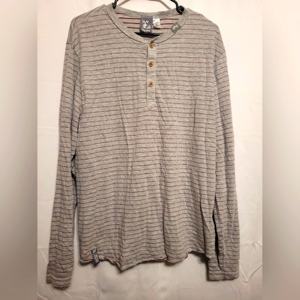 LRG 2x Heather Grey long sleeveshirt with burgundy stripes.